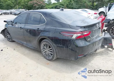 2021 Toyota Camry Se z USA, uszkodzony, nr VIN 4T1G11AK4MU592014